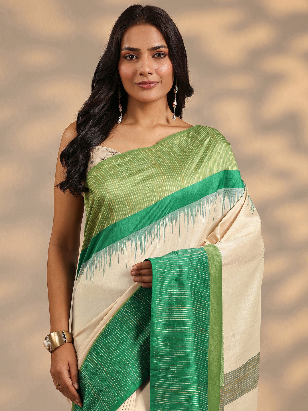  Beige Solid Silk Blend Saree With Unstitched Blouse Piece 