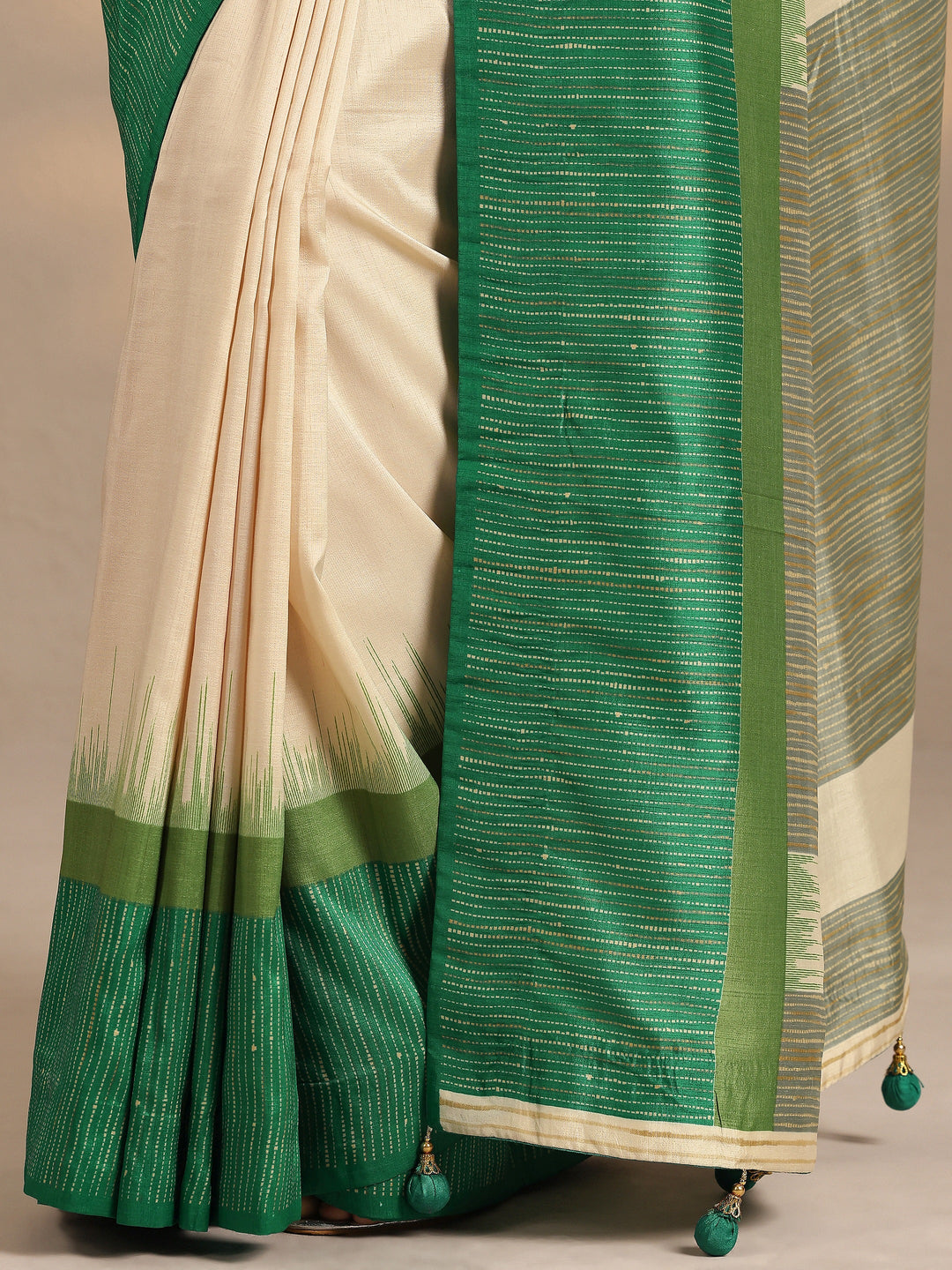  Beige Solid Silk Blend Saree With Unstitched Blouse Piece 