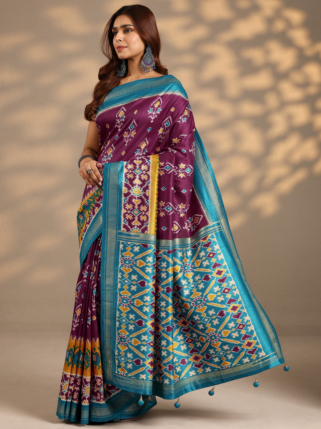  Burgundy Printed Silk Blend Saree With Unstitched Blouse Piece 