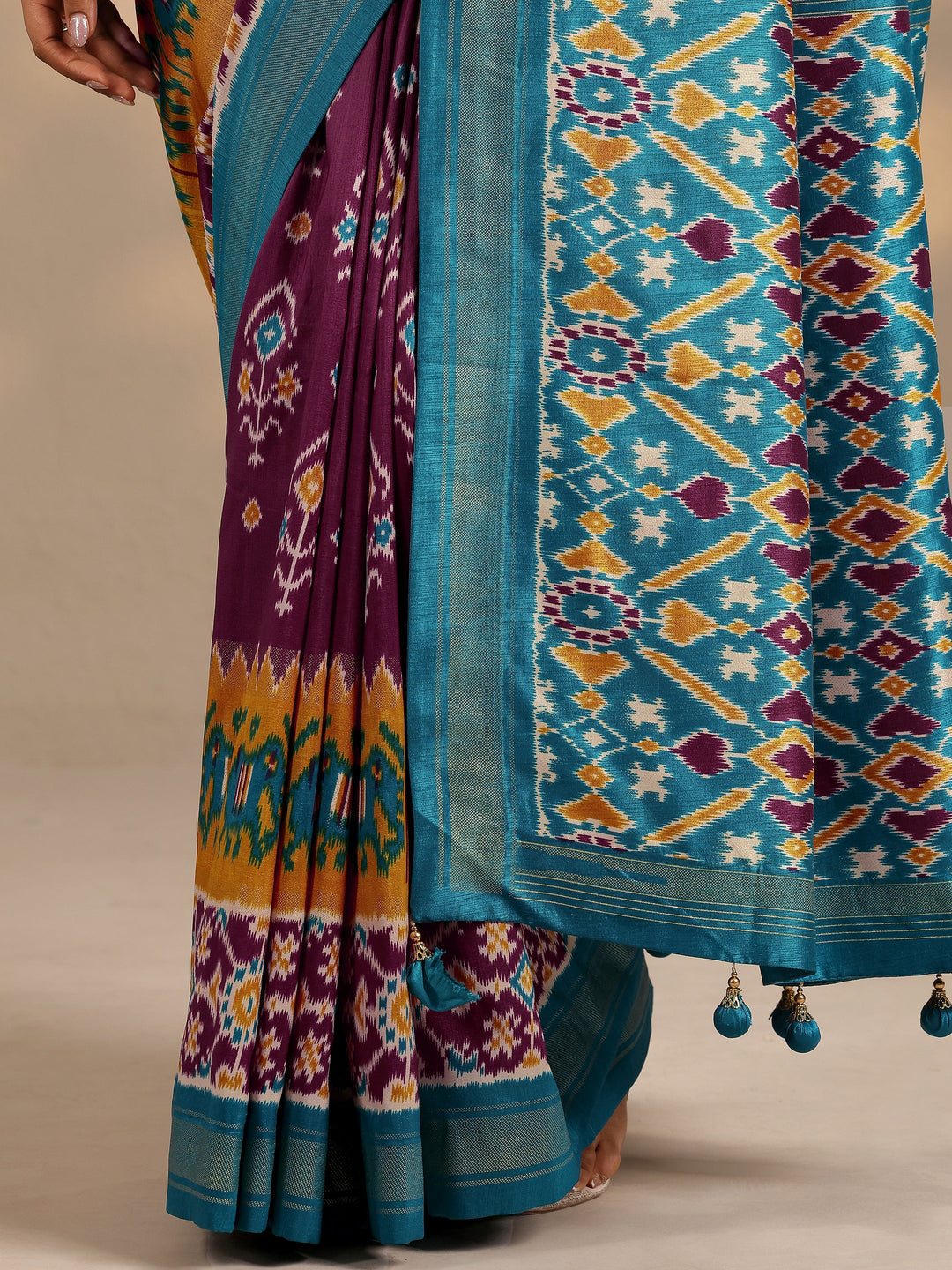  Burgundy Printed Silk Blend Saree With Unstitched Blouse Piece 