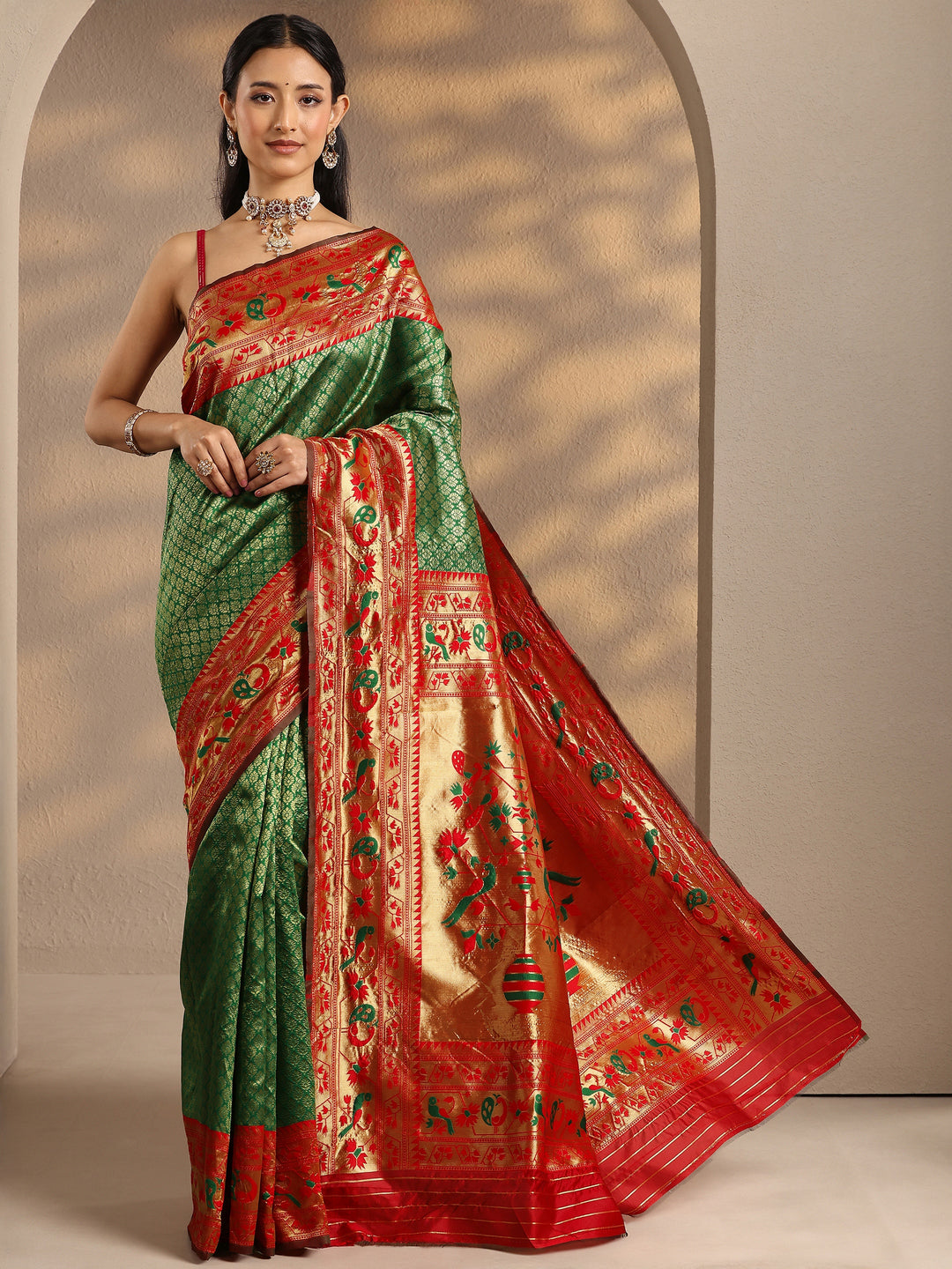  Green Woven Design Silk Blend Banarasi Saree With Unstitched Blouse Piece 