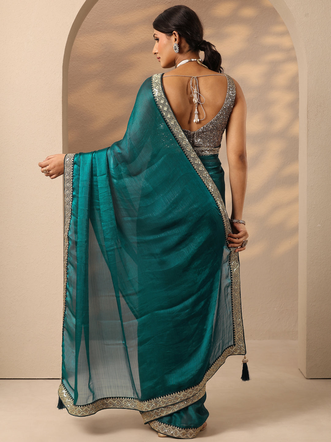  Teal Solid Silk Blend Saree With Unstitched Blouse Piece 