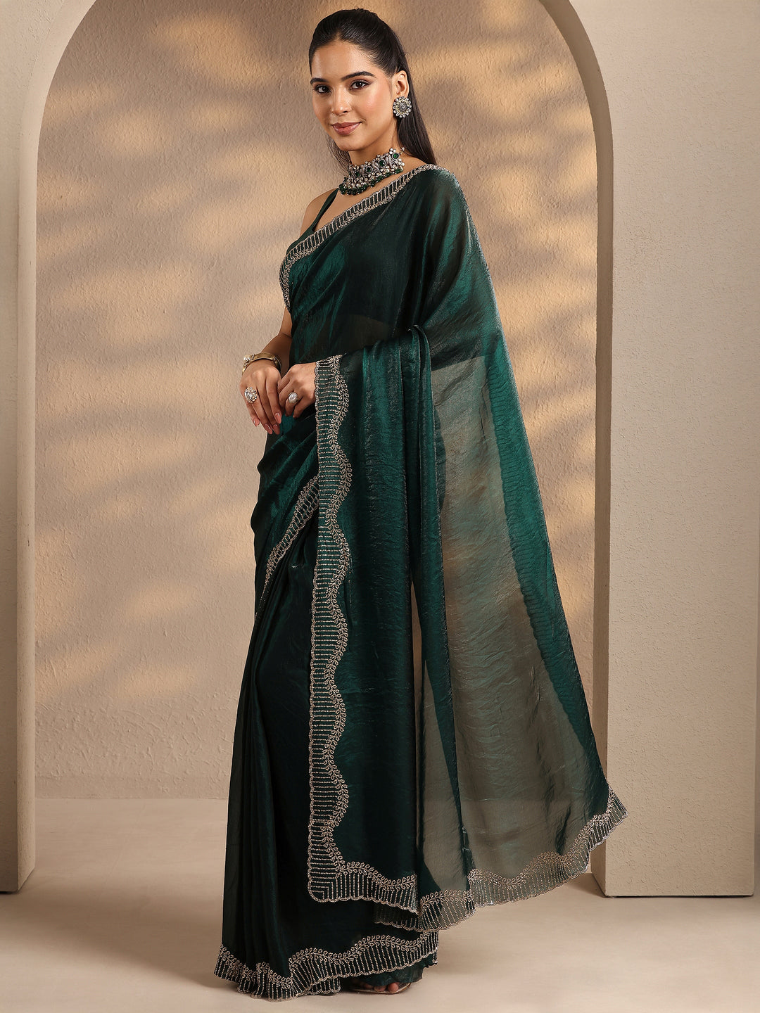  Green Solid Silk Blend Saree With Unstitched Blouse Piece 