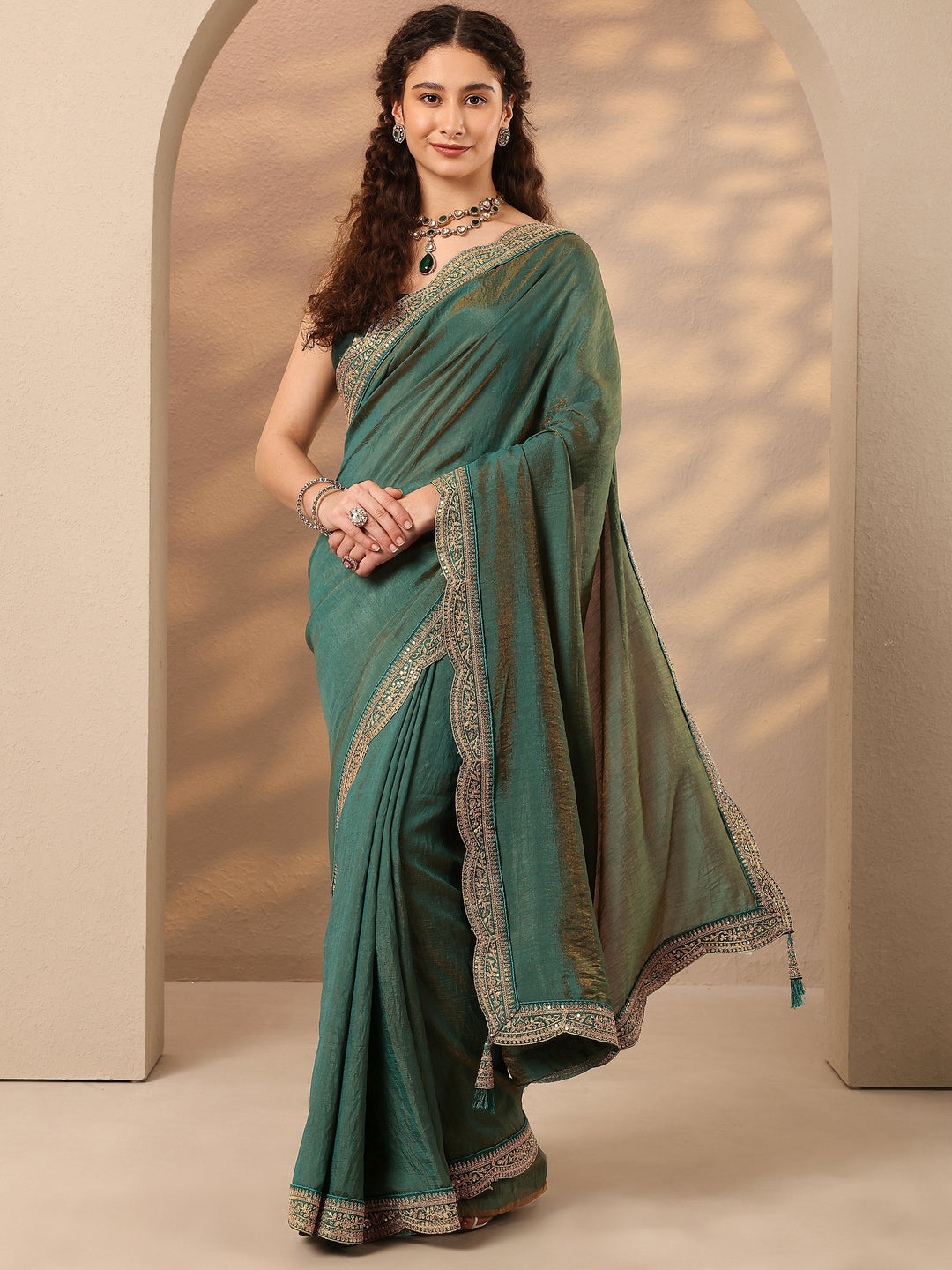  Green Solid Silk Blend Saree With Unstitched Blouse Piece 