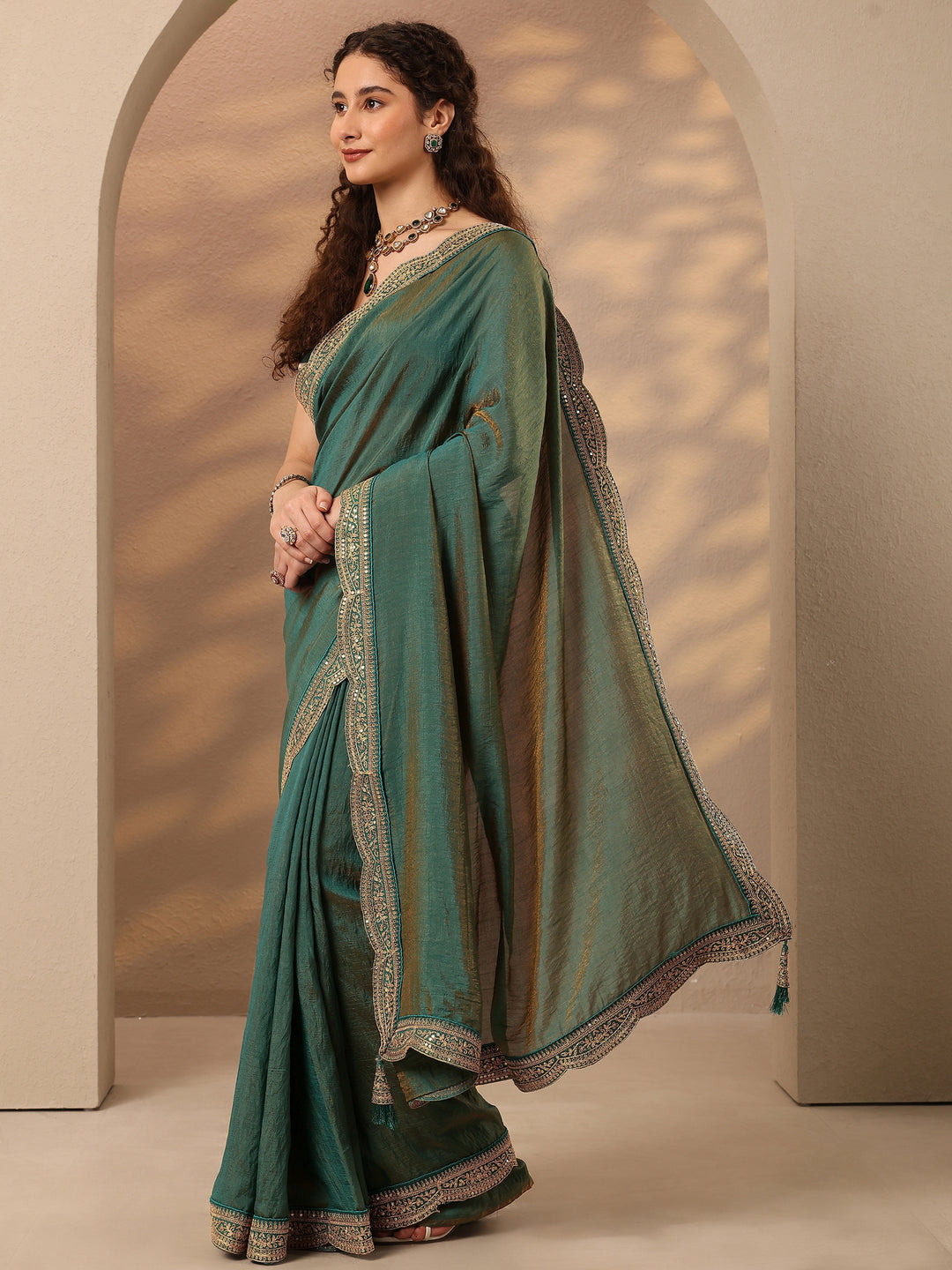  Green Solid Silk Blend Saree With Unstitched Blouse Piece 