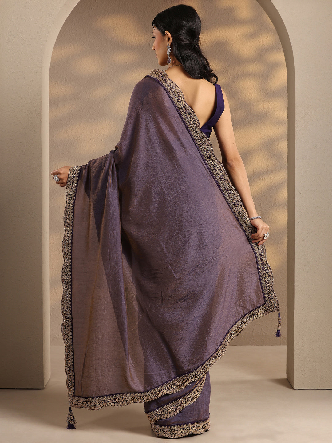  Lavender Solid Silk Blend Saree With Unstitched Blouse Piece 