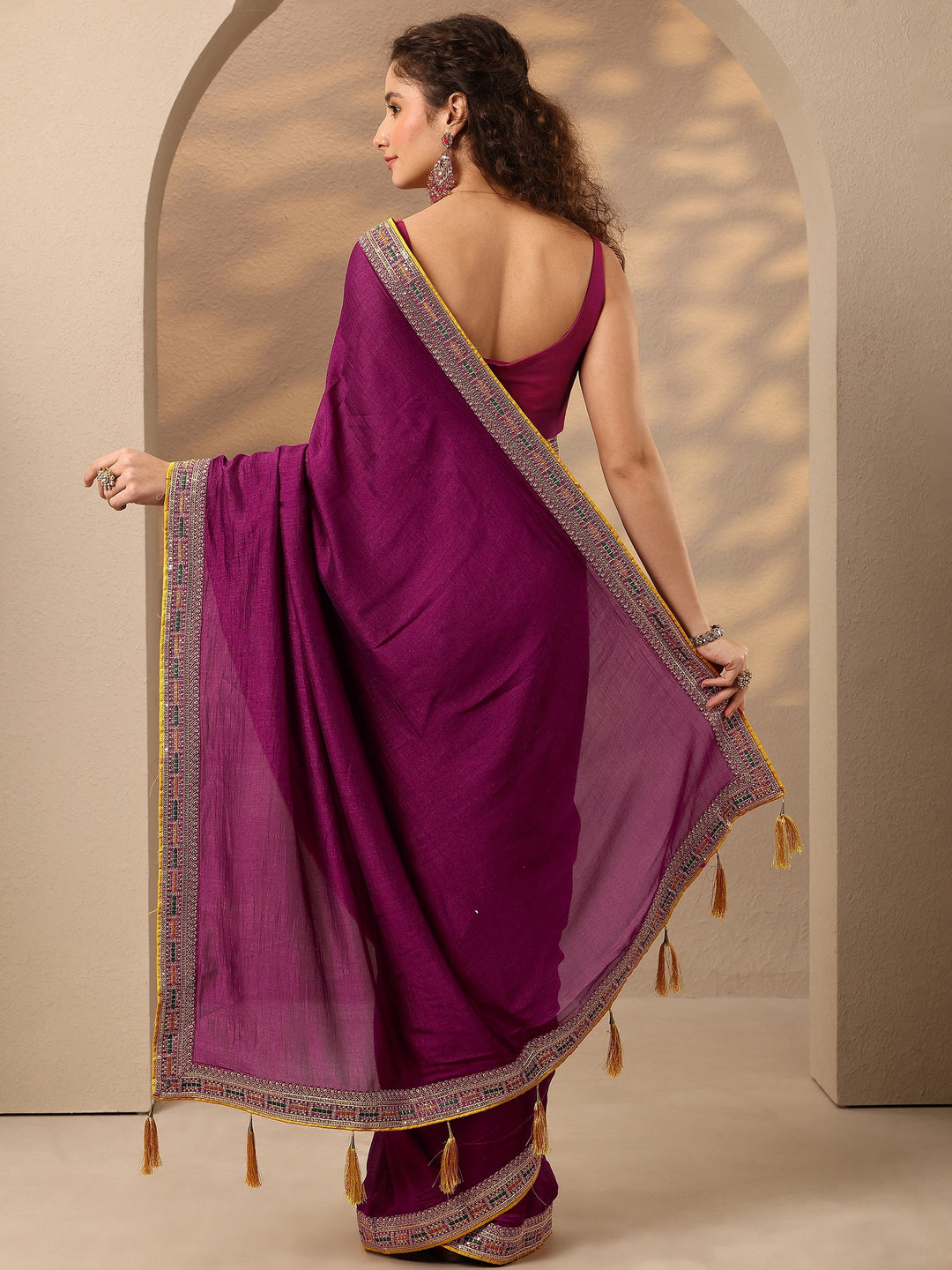  Burgundy Solid Silk Blend Saree With Unstitched Blouse Piece 