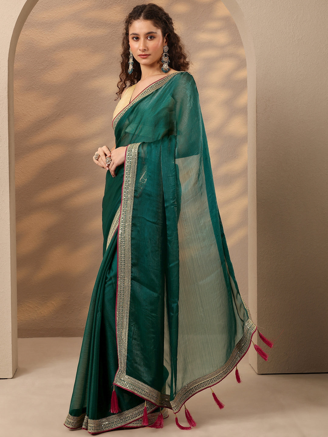  Green Solid Silk Blend Saree With Unstitched Blouse Piece 