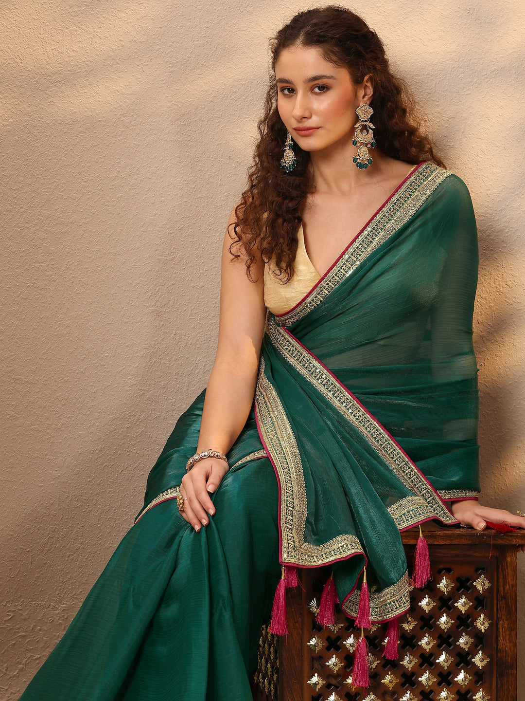  Green Solid Silk Blend Saree With Unstitched Blouse Piece 