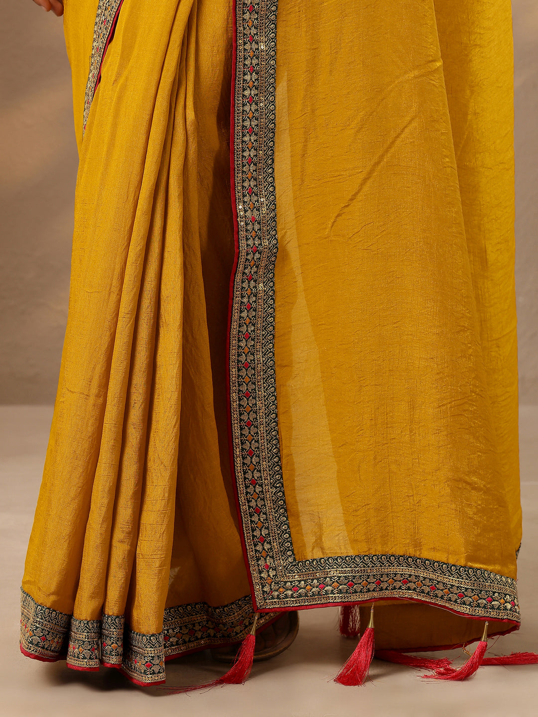  Yellow Solid Silk Blend Saree With Unstitched Blouse Piece 