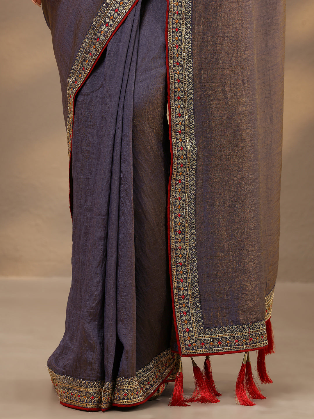  Lavender Solid Silk Blend Saree With Unstitched Blouse Piece 