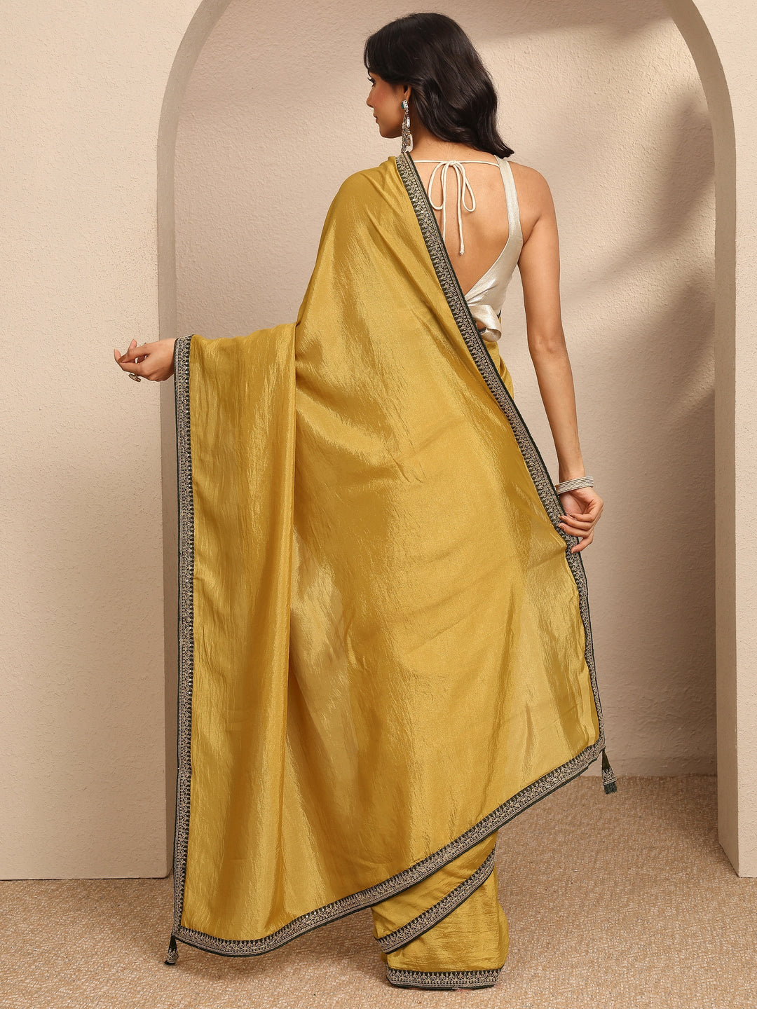  Yellow Solid Silk Blend Saree With Unstitched Blouse Piece 