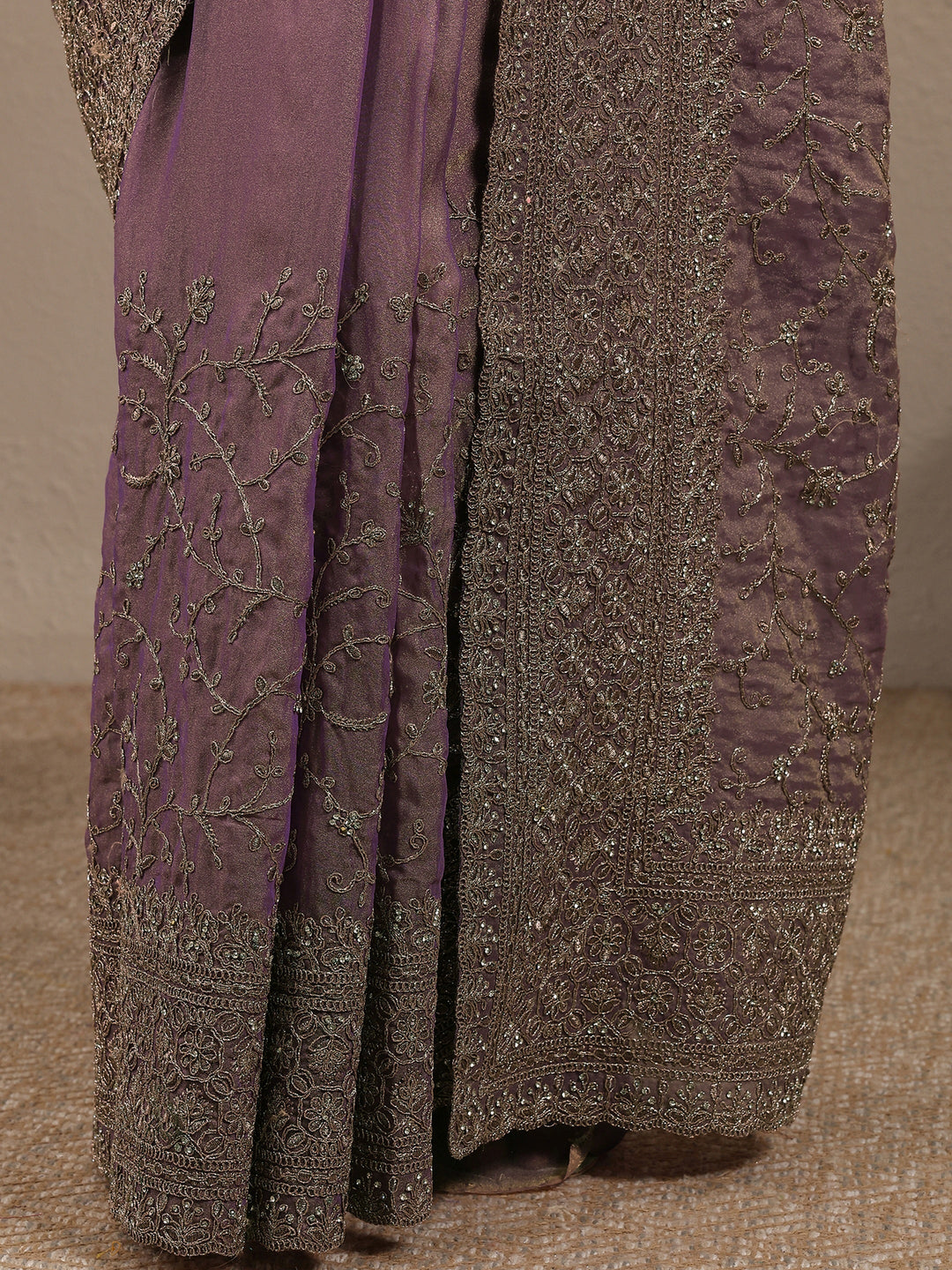  Lavender Embroidered Organza Saree With Unstitched Blouse Piece 