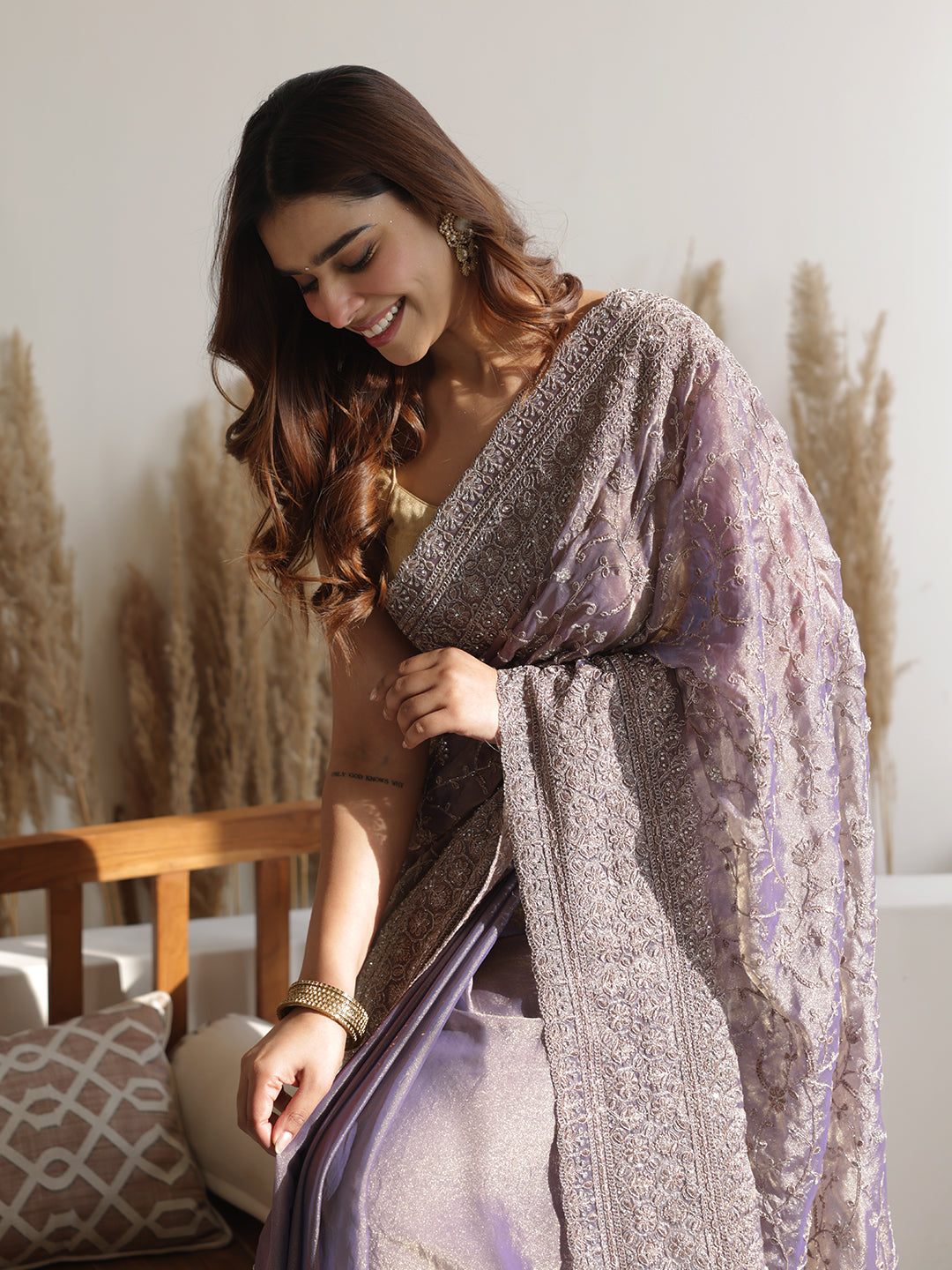 Lavender Embroidered Organza Saree With Unstitched Blouse Piece-image-45