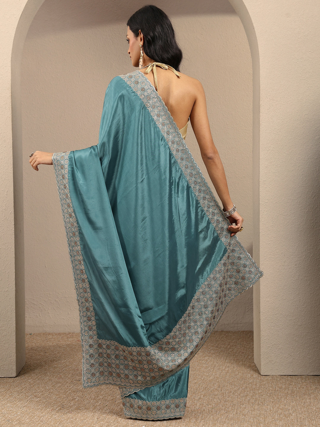  Blue Solid Silk Blend Saree With Unstitched Blouse Piece 