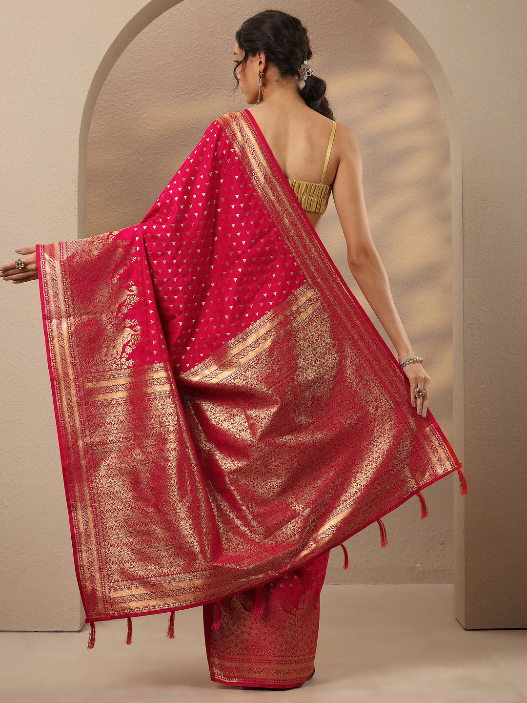  Red Woven Design Silk Blend Saree With Unstitched Blouse Piece 