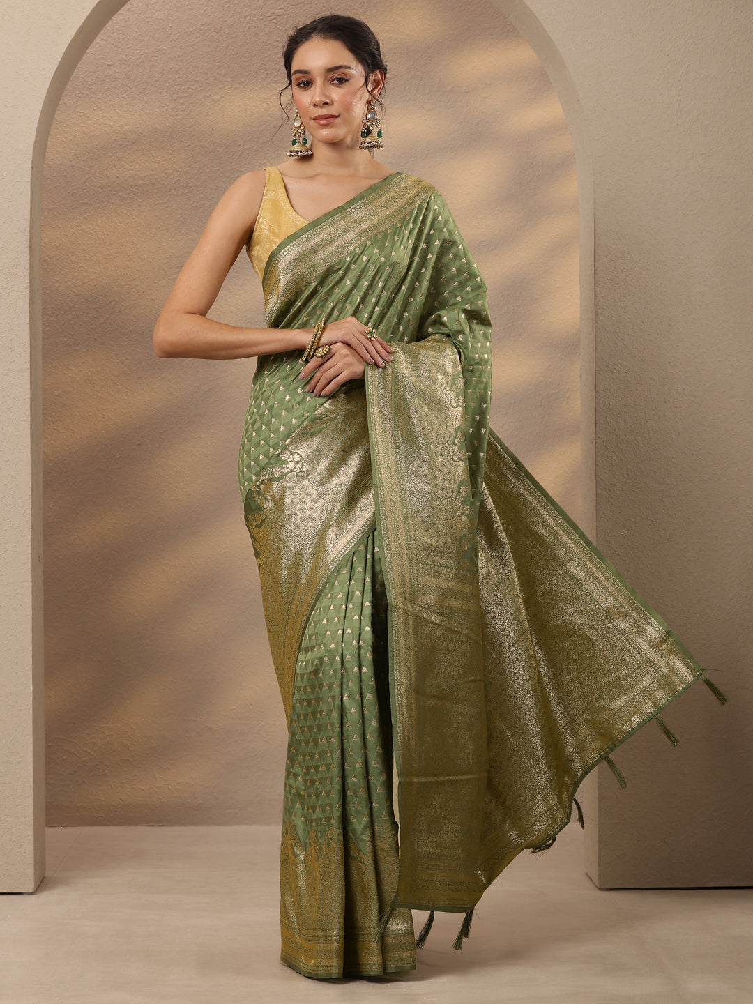  Green Woven Design Silk Blend Saree With Unstitched Blouse Piece 