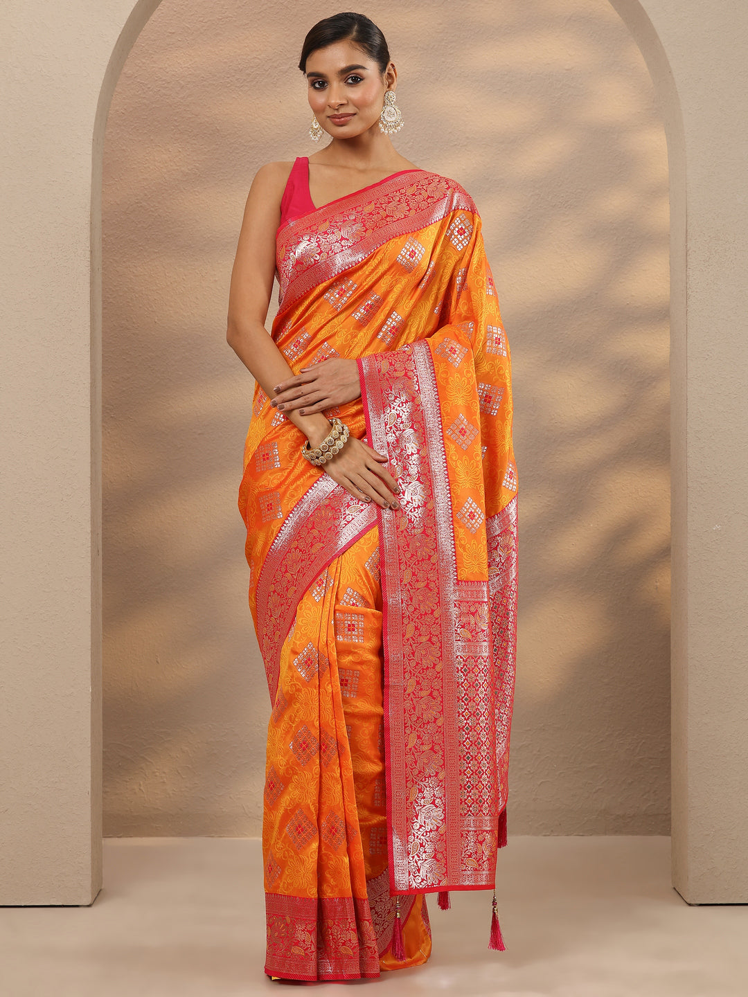  Mustard Geometric Woven Design Silk Blend Saree With Unstitched Blouse Piece 