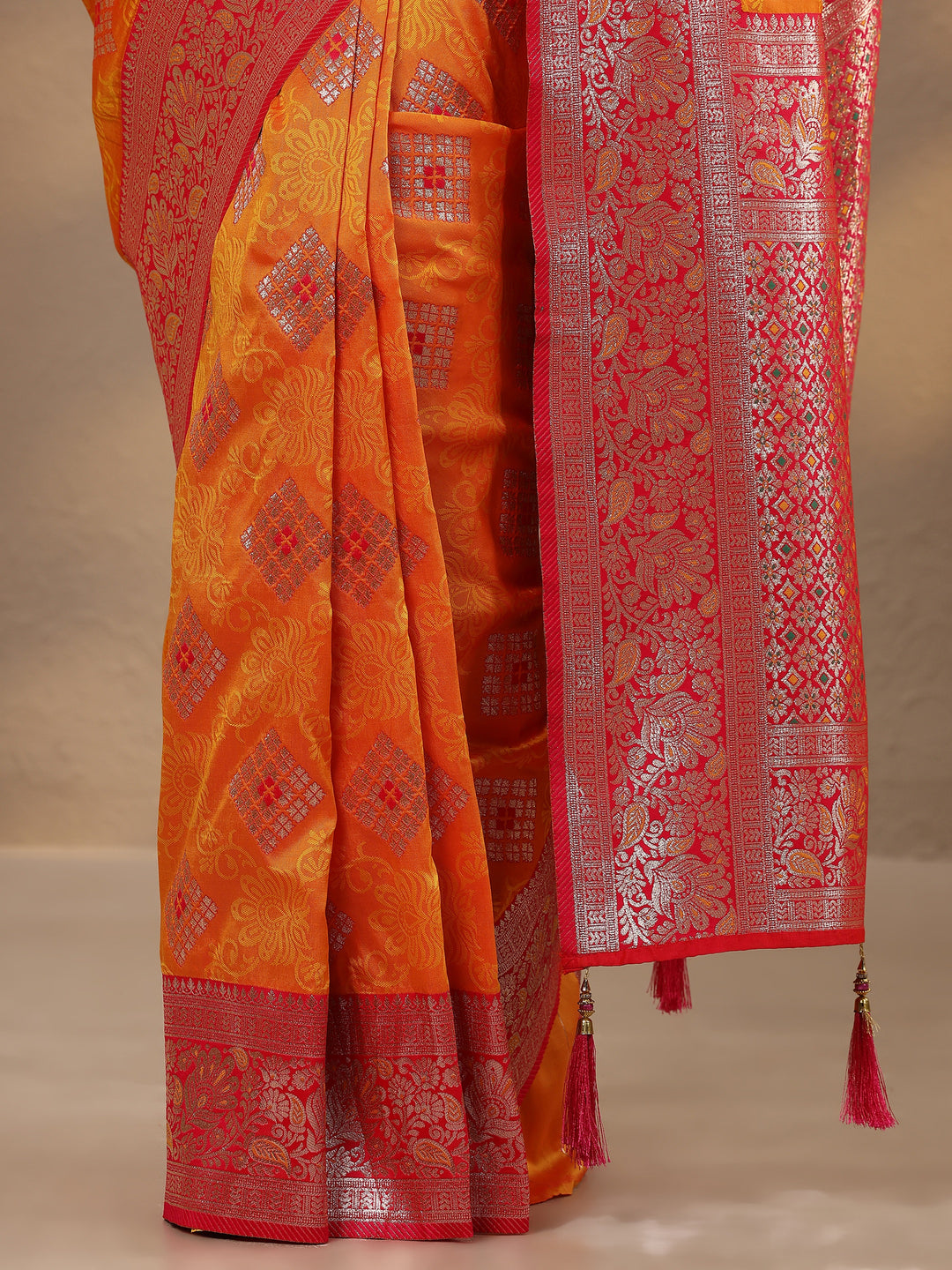  Mustard Geometric Woven Design Silk Blend Saree With Unstitched Blouse Piece 