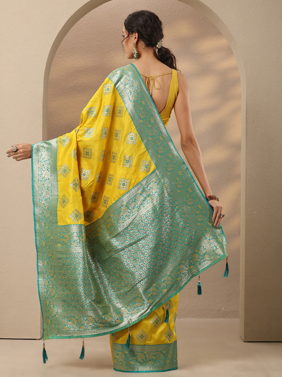  Yellow Geometric Woven Design Silk Blend Saree With Unstitched Blouse Piece 
