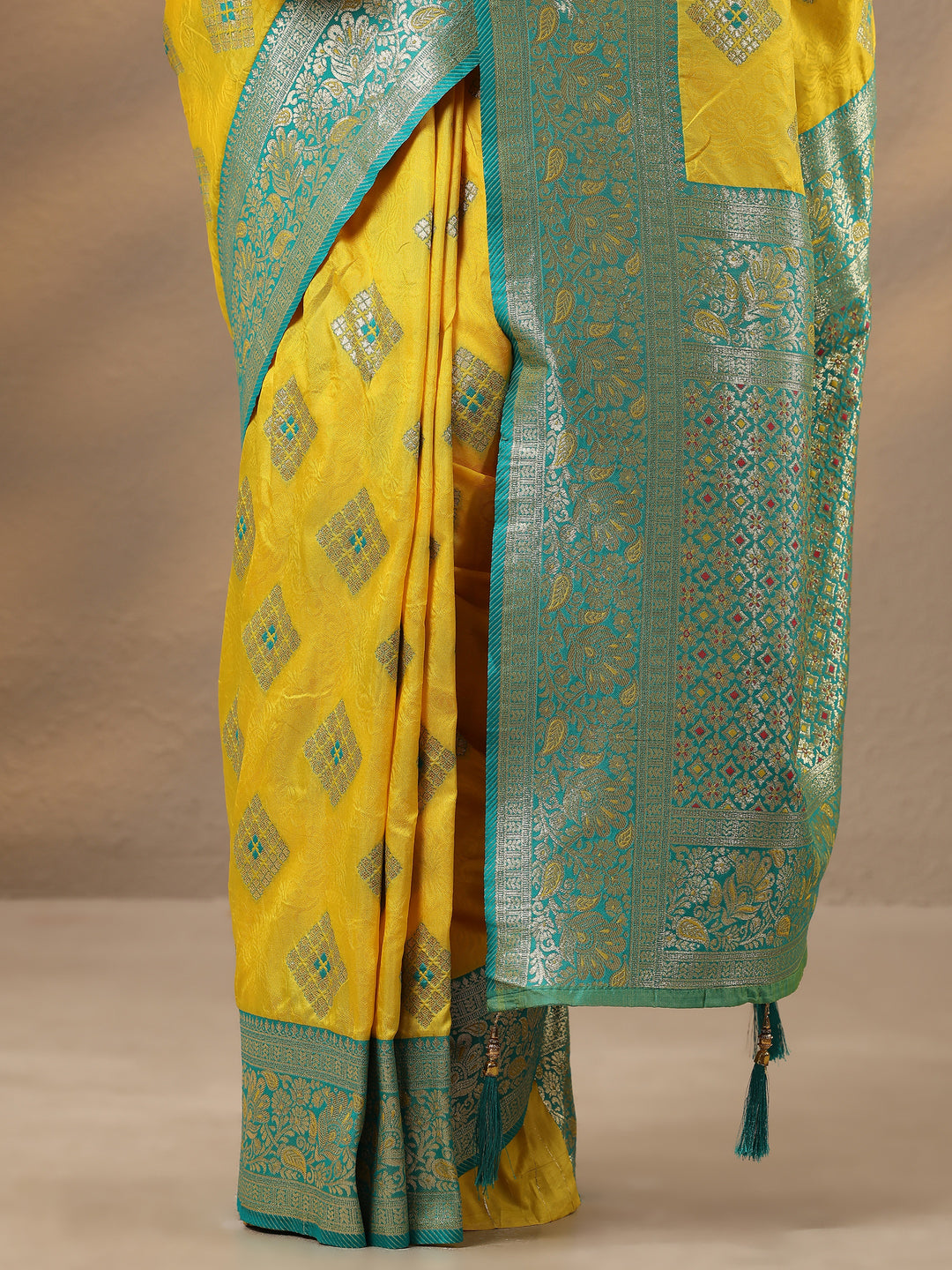 Yellow Geometric Woven Design Silk Blend Saree With Unstitched Blouse Piece 