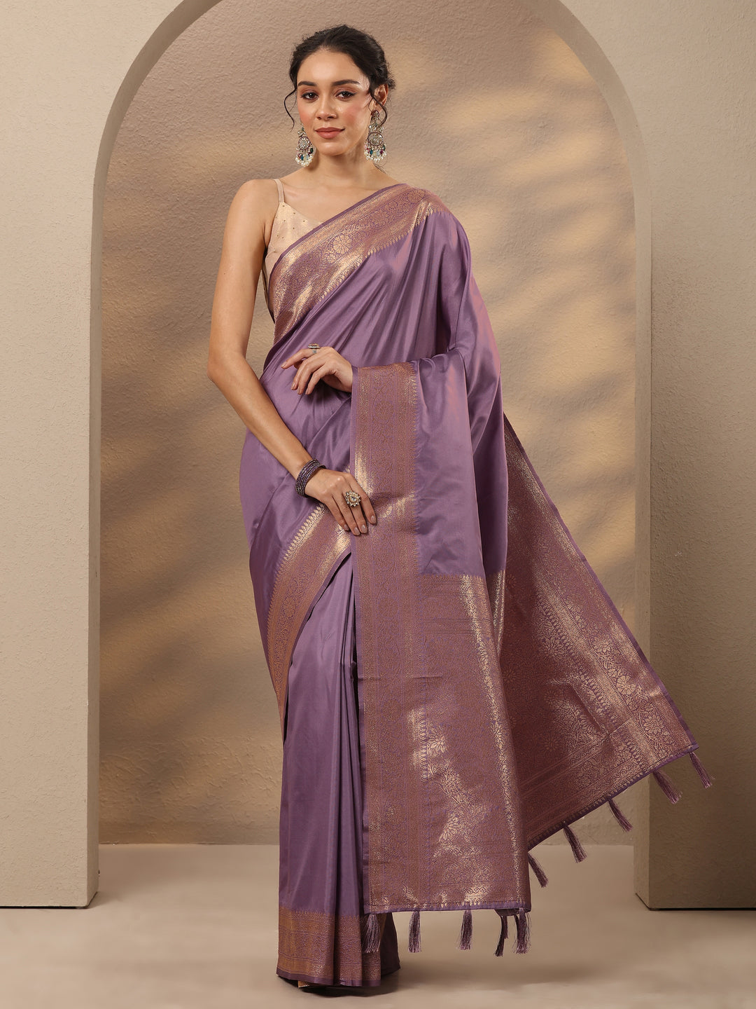  Lavender Solid Silk Blend Saree With Unstitched Blouse Piece 