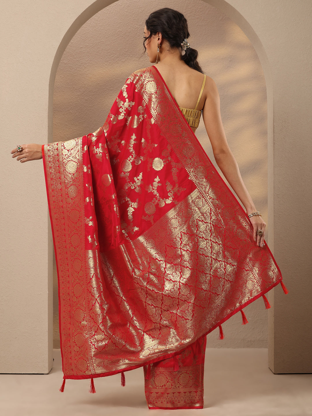 Red Woven Design Silk Blend Saree With Unstitched Blouse Piece 