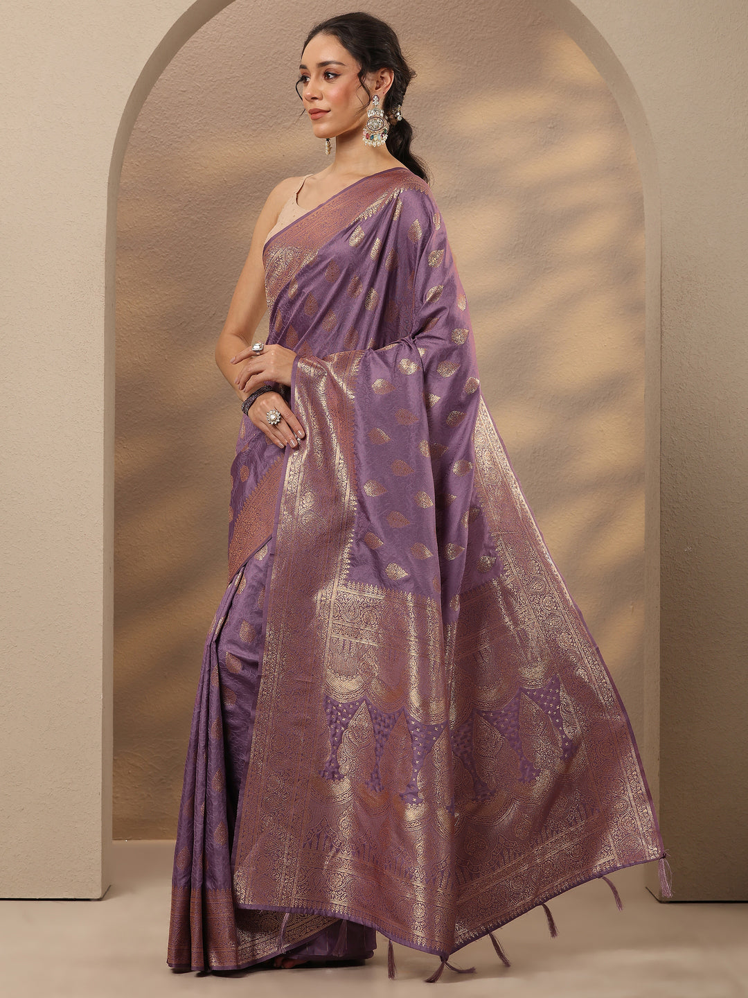  Lavender Woven Design Silk Blend Saree With Unstitched Blouse Piece 