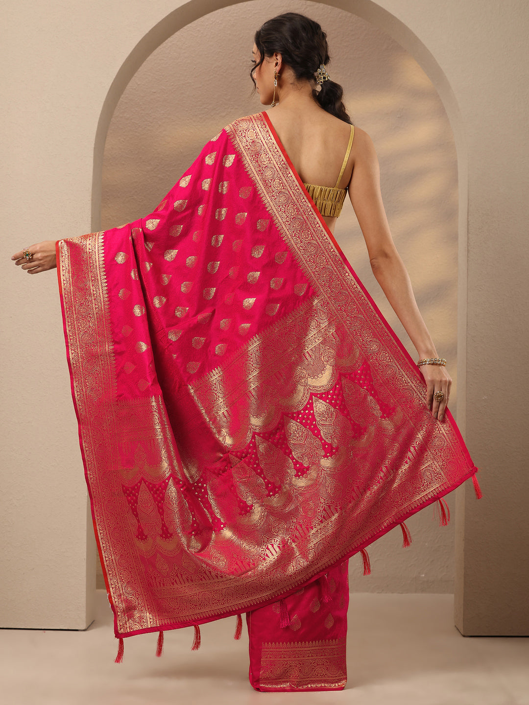  Red Woven Design Silk Blend Saree With Unstitched Blouse Piece 
