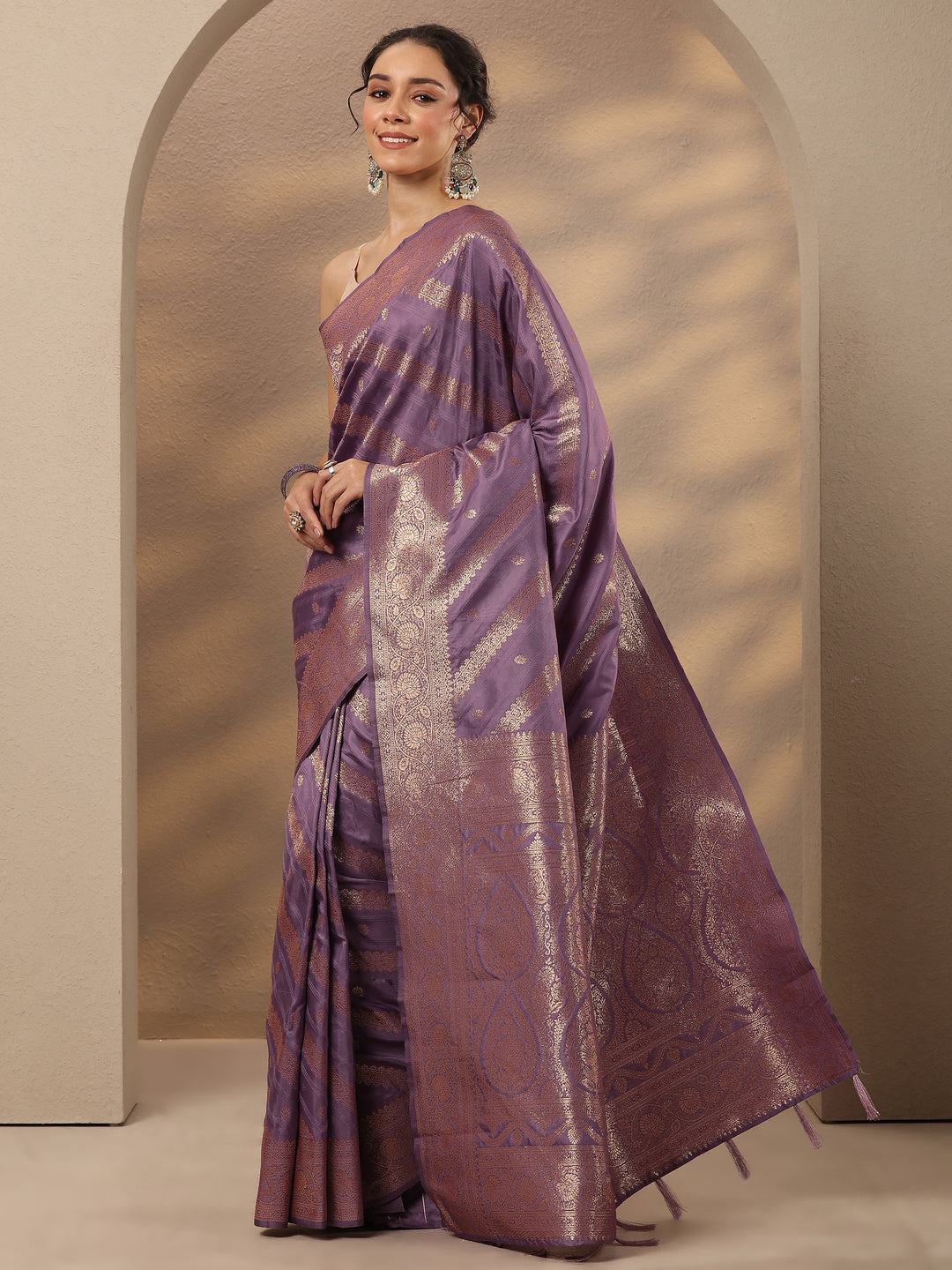  Lavender Woven Design Silk Blend Saree With Unstitched Blouse Piece 