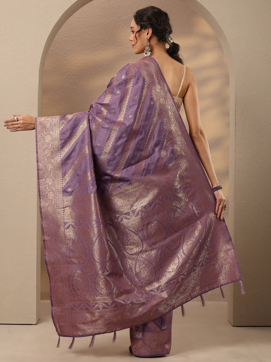  Lavender Woven Design Silk Blend Saree With Unstitched Blouse Piece 