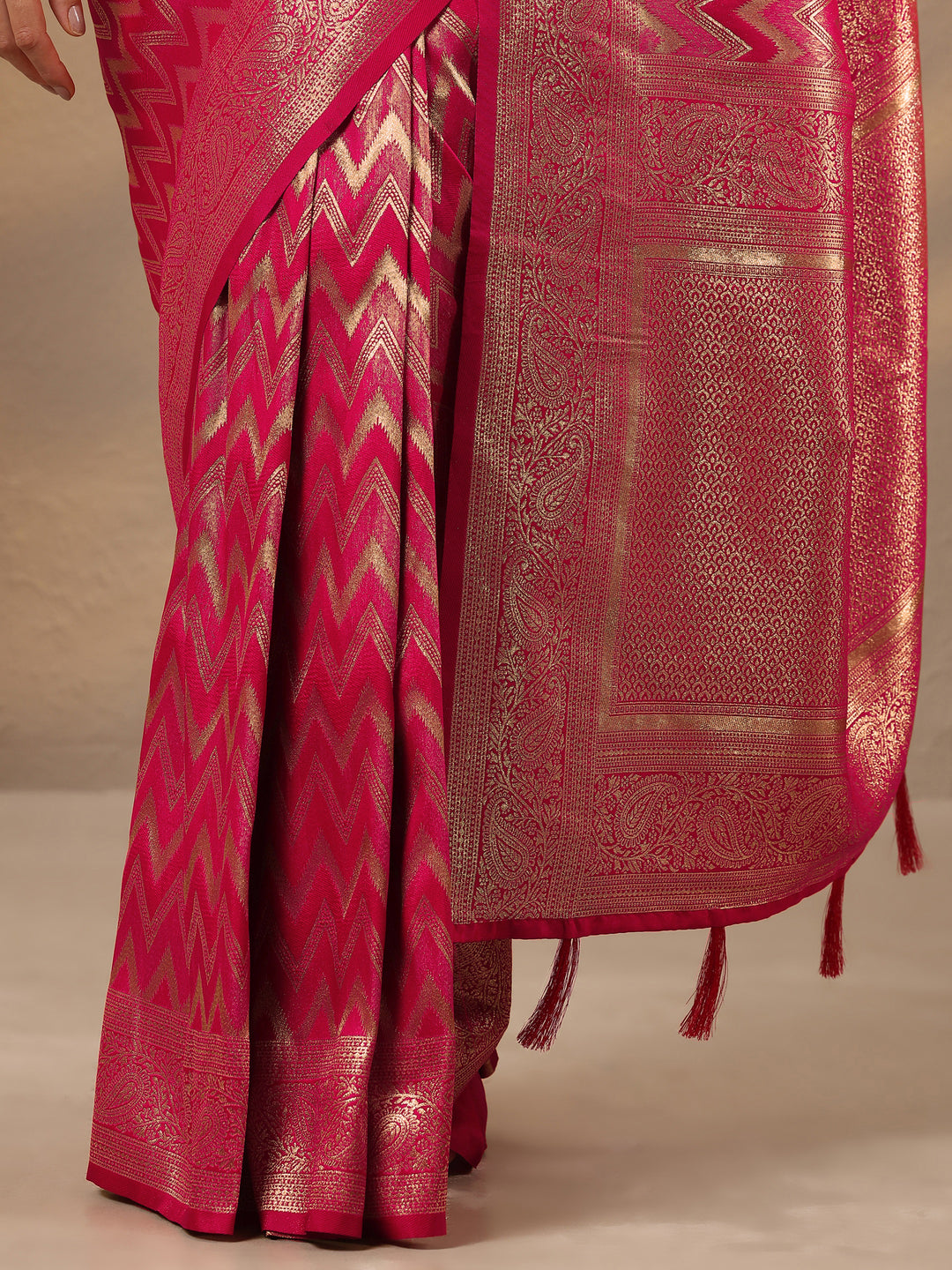  Pink Chevron Woven Design Silk Blend Saree With Unstitched Blouse Piece 