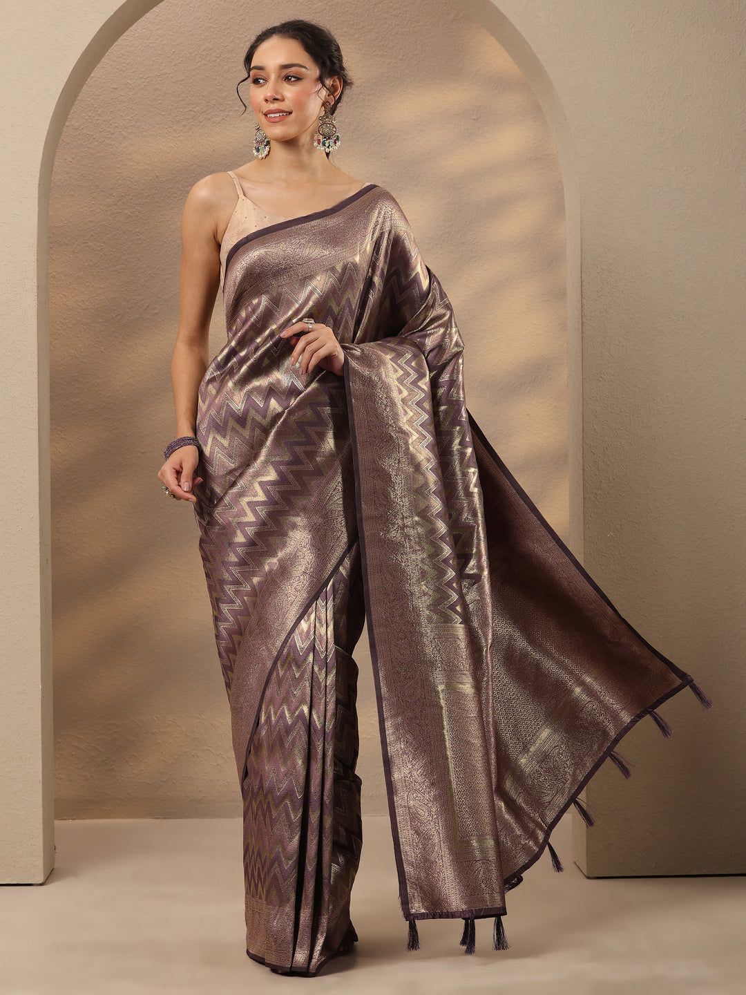  Mauve Chevron Woven Design Silk Blend Saree With Unstitched Blouse Piece 