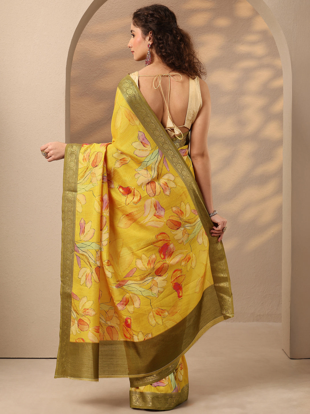  Yellow Printed Silk Blend Saree With Unstitched Blouse Piece 