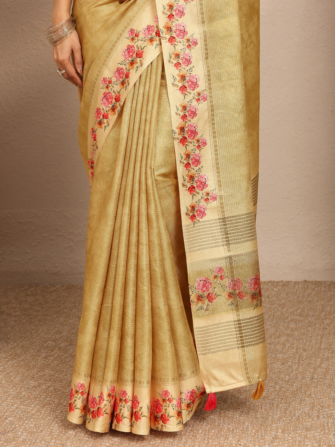  Gold Printed Silk Blend Saree With Unstitched Blouse Piece 