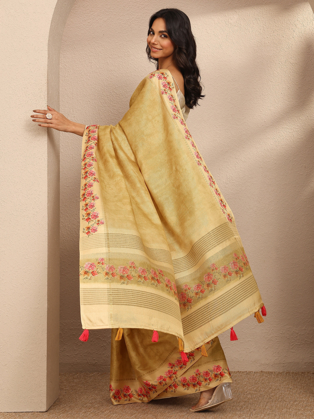  Gold Printed Silk Blend Saree With Unstitched Blouse Piece 