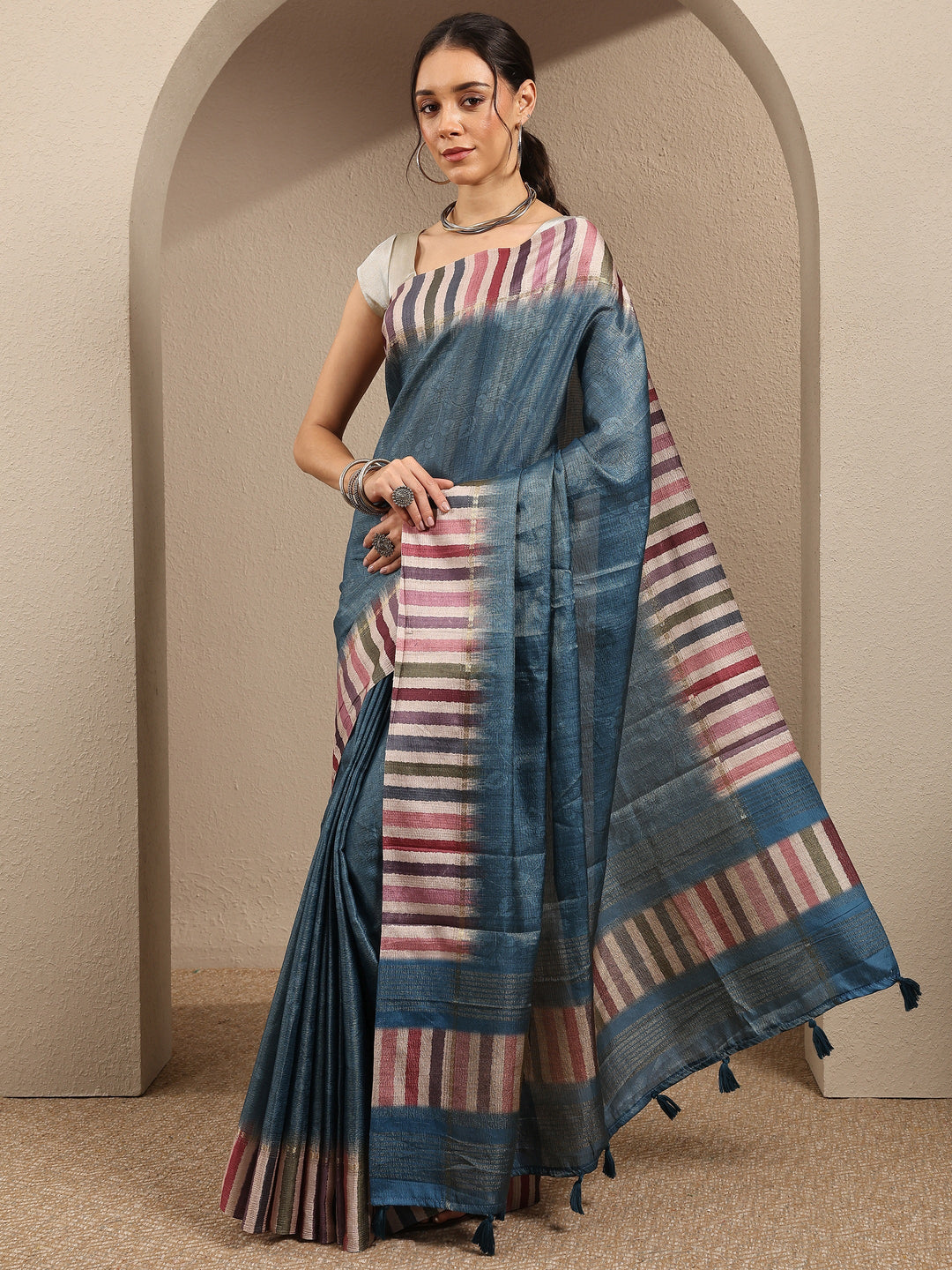  Teal Printed Silk Blend Saree With Unstitched Blouse Piece 