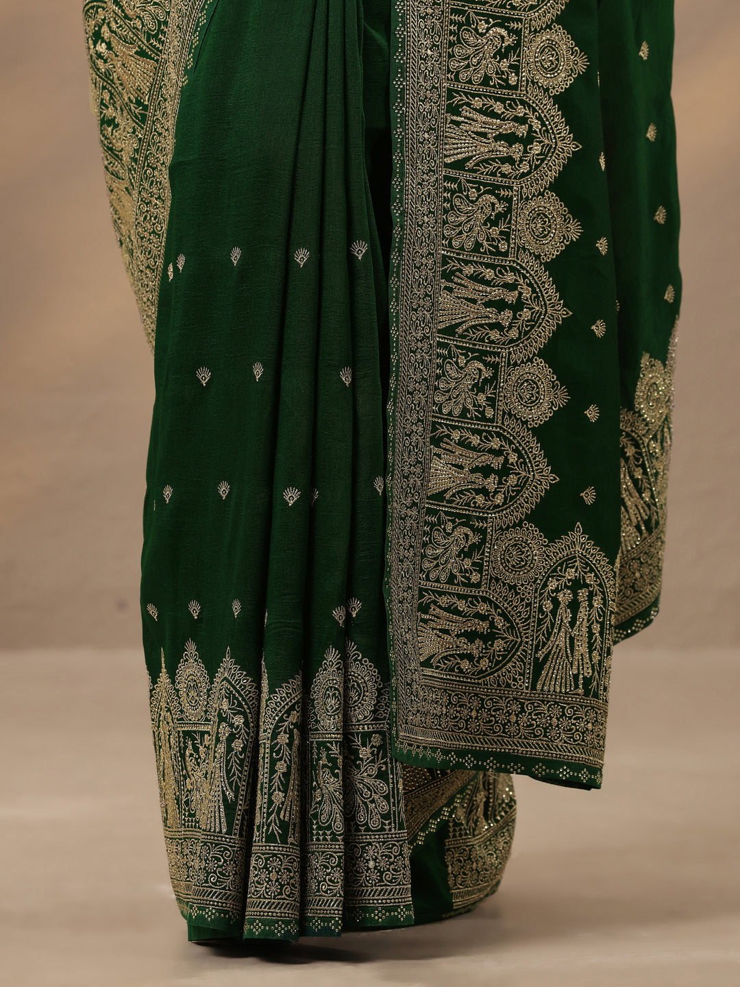  Green Embroidered Georgette Saree With Unstitched Blouse Piece 