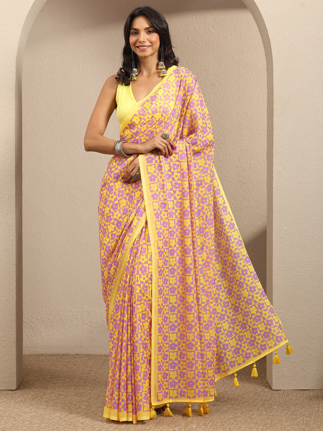  Yellow Printed Georgette Saree With Unstitched Blouse Piece 