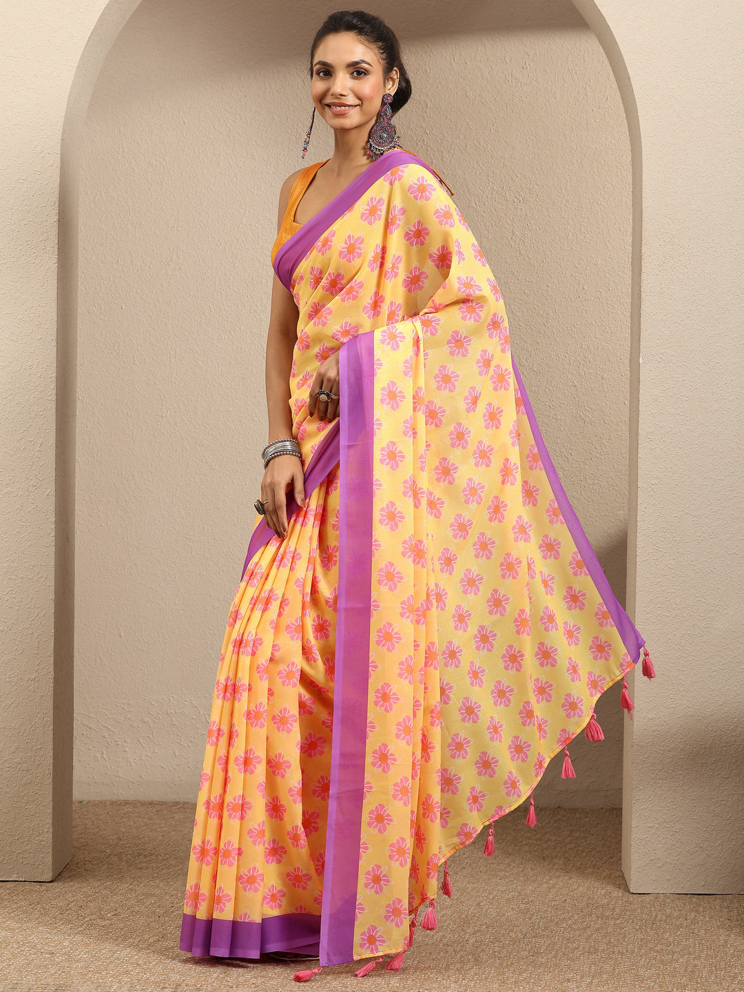  Mustard Printed Georgette Saree With Unstitched Blouse Piece 