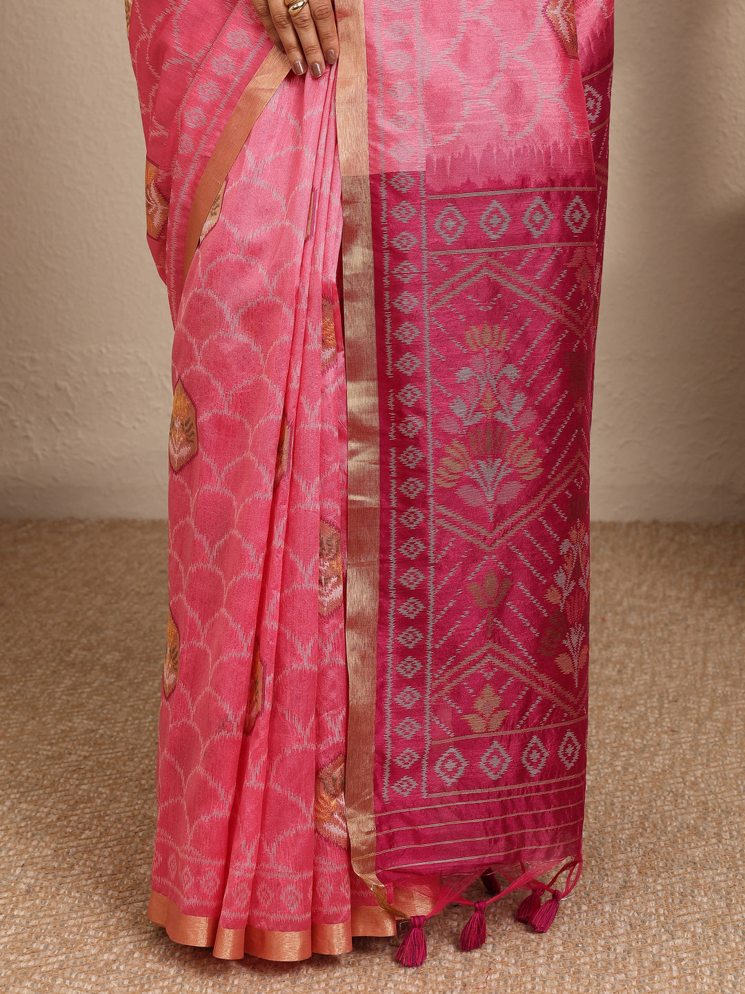 Pink Woven Design Banarsi Silk Blend Saree With Unstitched Blouse Piece 