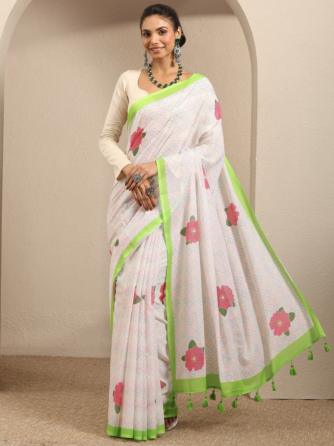  Multi Geometric Printed Cotton Blend Saree With Unstitched Blouse Piece 