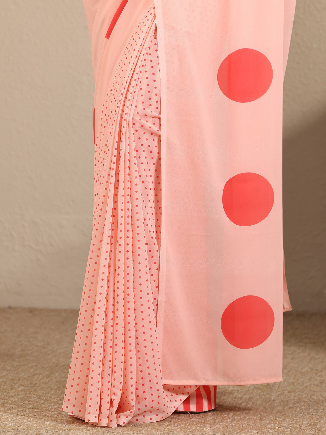  Peach Geometric Printed Georgette Saree With Unstitched Blouse Piece 
