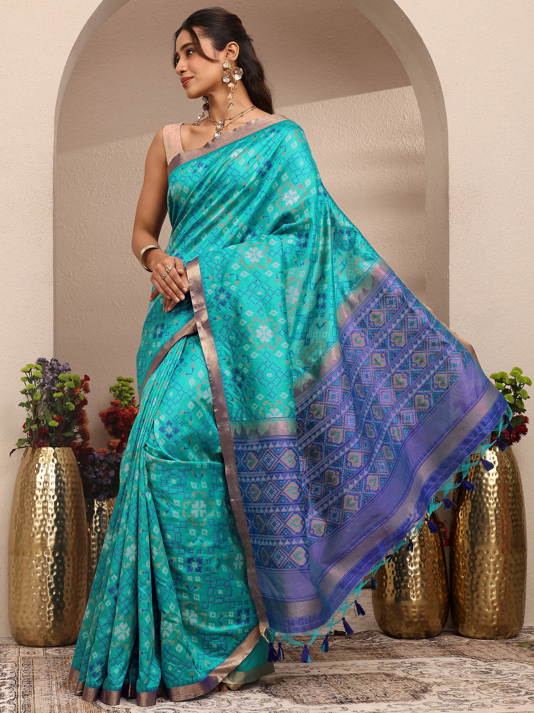  Green Woven Design Banarsi Silk Blend Saree With Unstitched Blouse Piece 