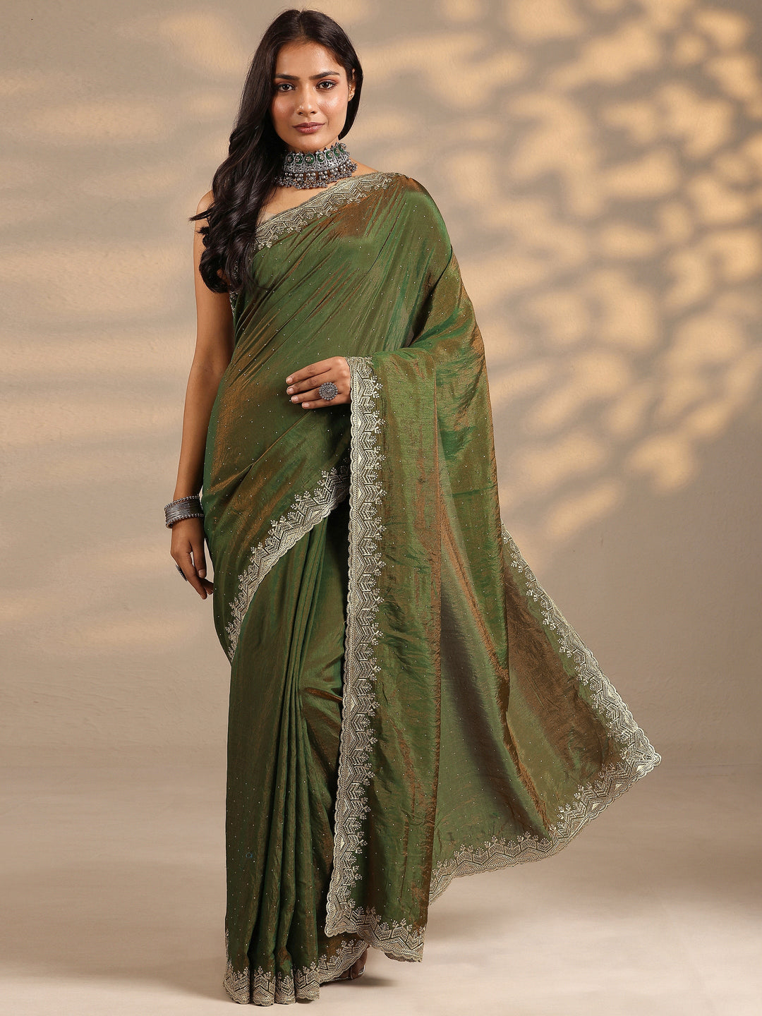  Green Embellished Silk Blend Saree With Unstitched Blouse Piece 