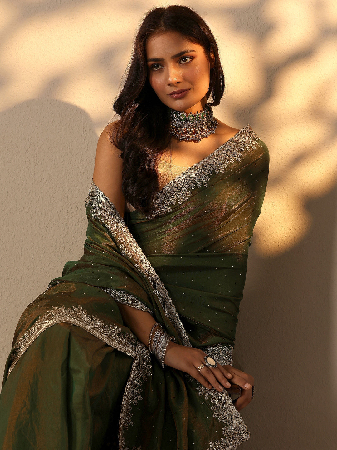 Green Embellished Silk Blend Saree With Unstitched Blouse Piece 