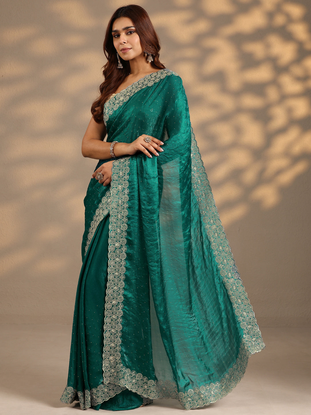  Green Embellished Silk Blend Saree With Unstitched Blouse Piece 