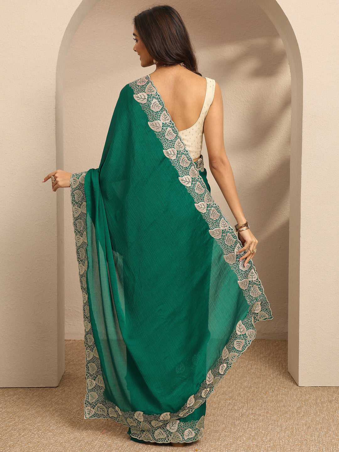  Green Solid Silk Blend Saree With Unstitched Blouse Piece 
