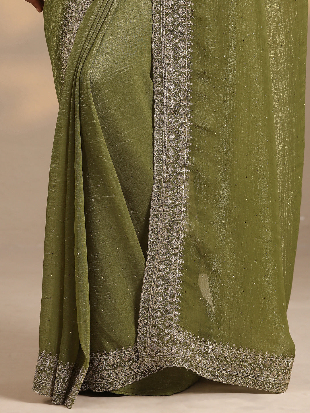  Green Embellished Silk Blend Saree With Unstitched Blouse Piece 