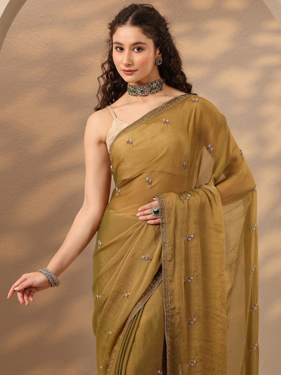  Green Embellished Silk Blend Saree With Unstitched Blouse Piece 